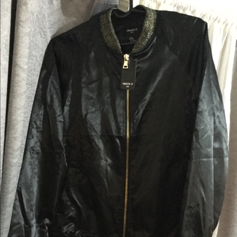 Jacket - Picture 3 of 4